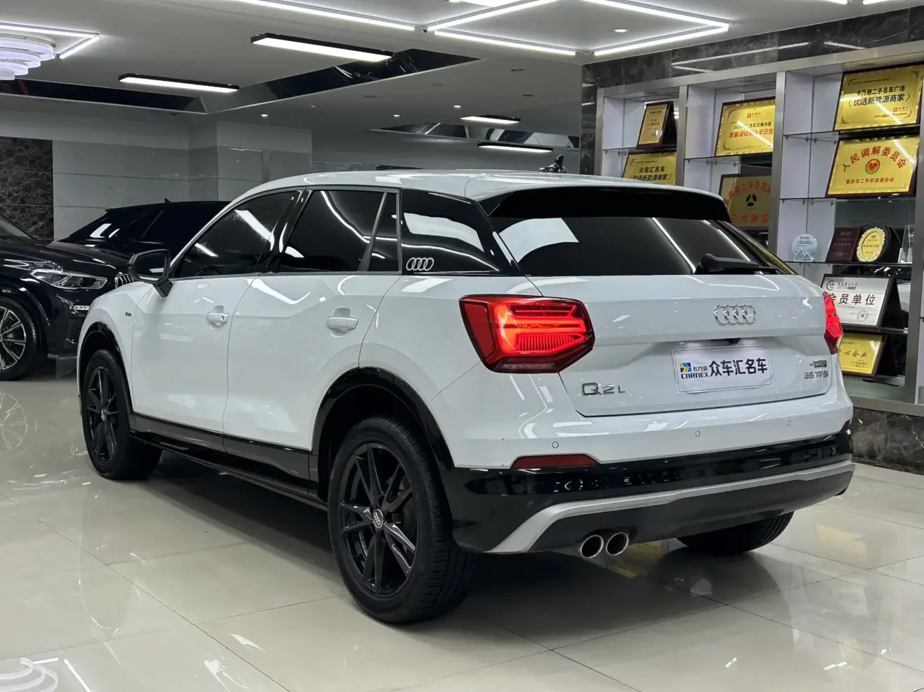 Audi Q2L