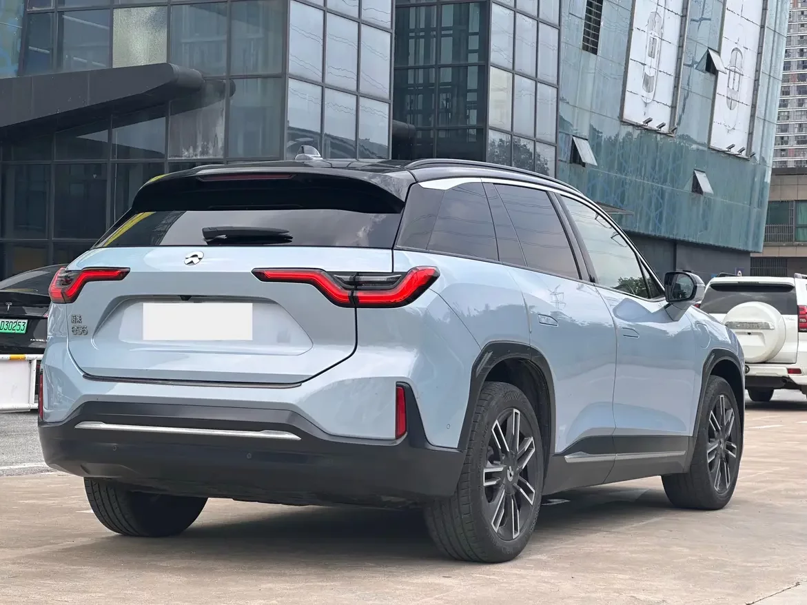 NIO ES6