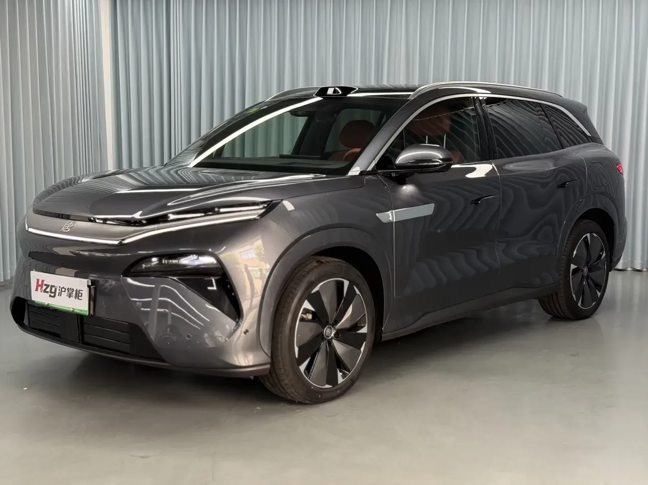 BYD Tang L EV