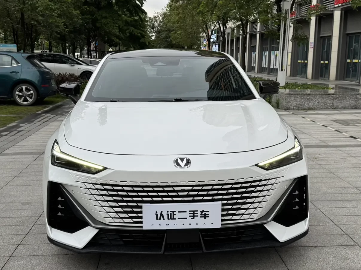 Changan UNI-V