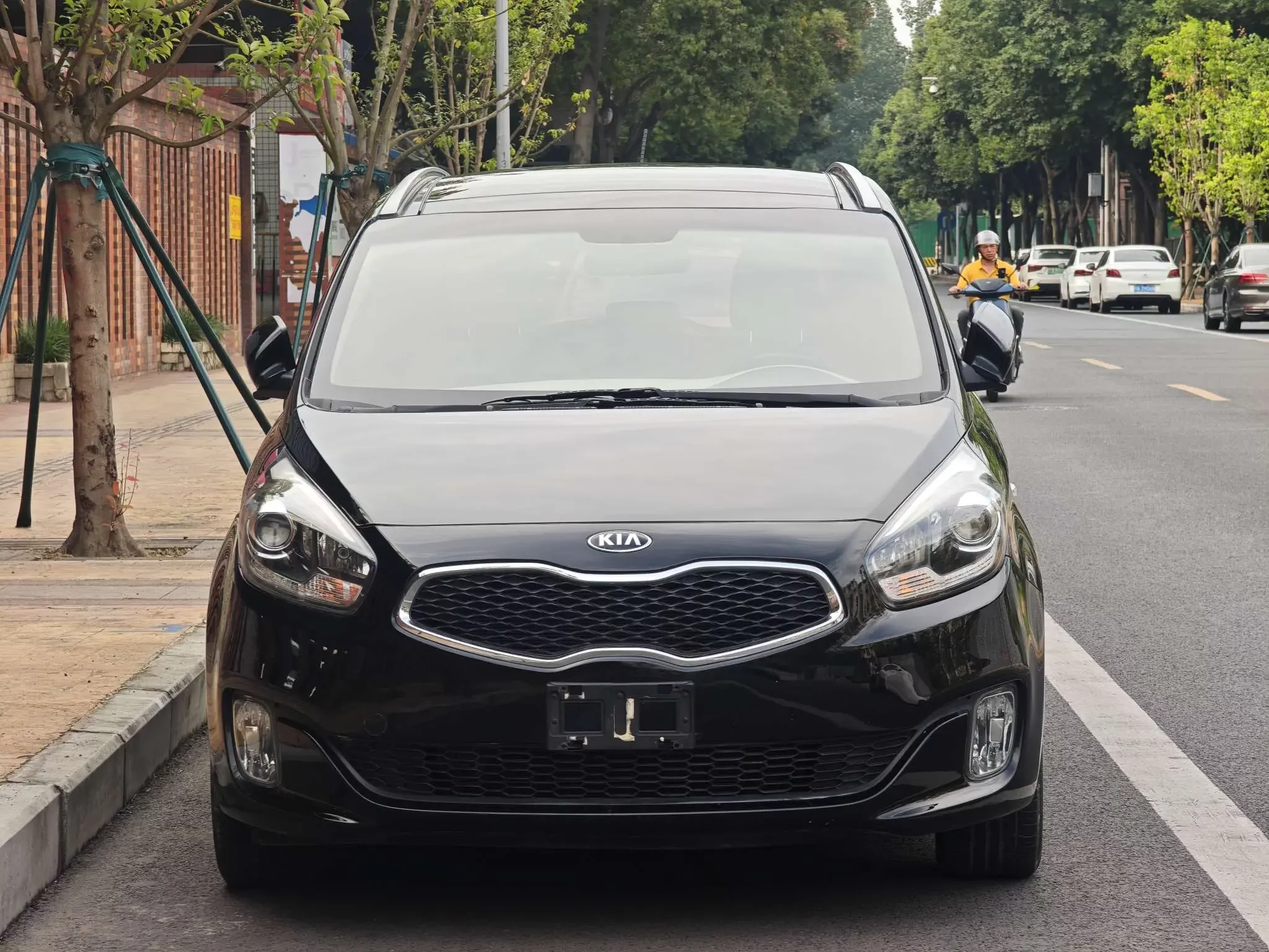 Kia Carens