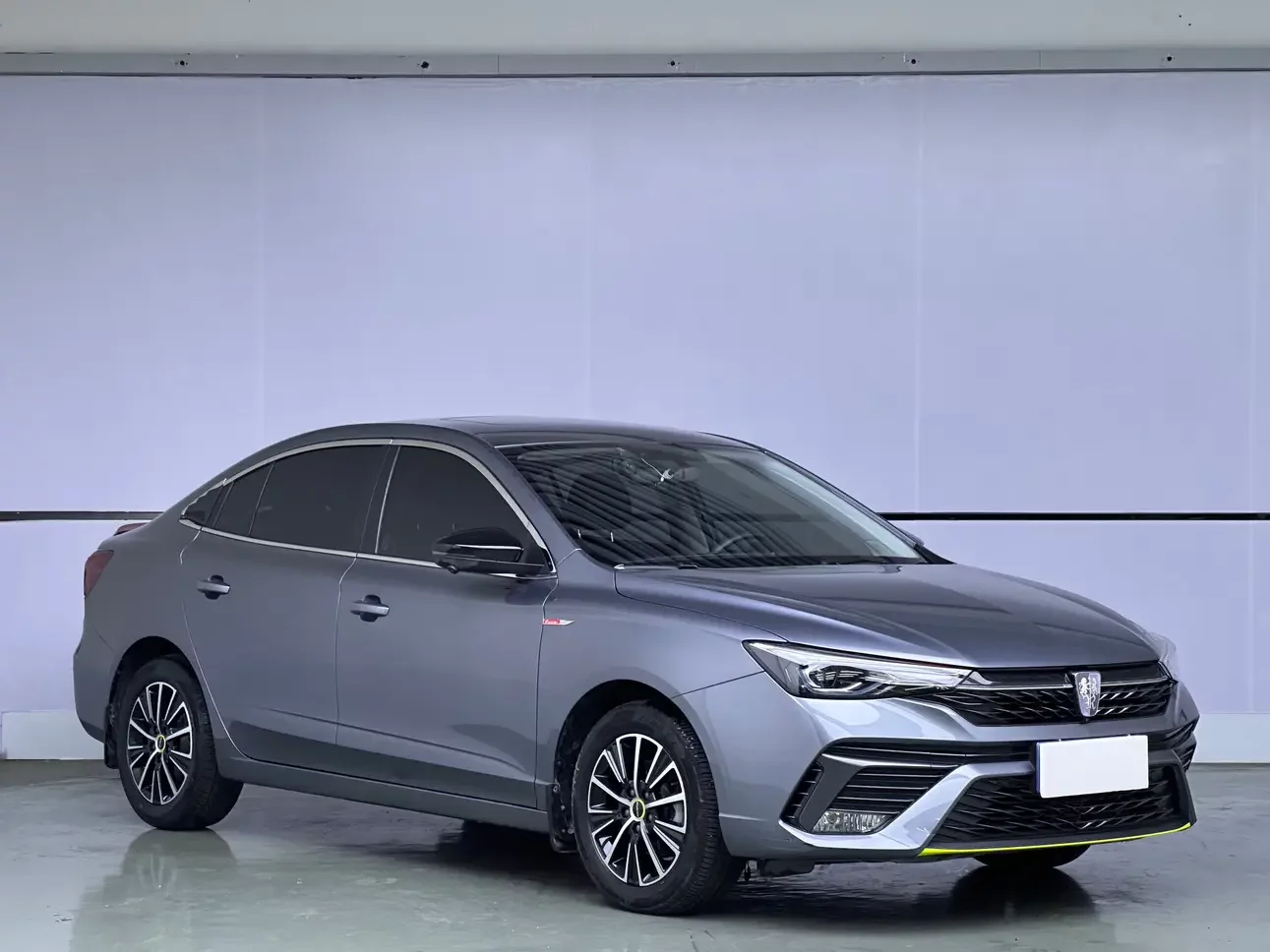 Roewe i5