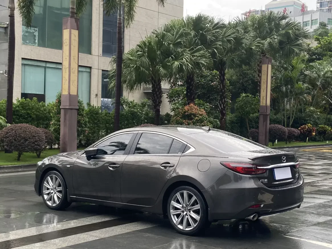 Mazda Atenza