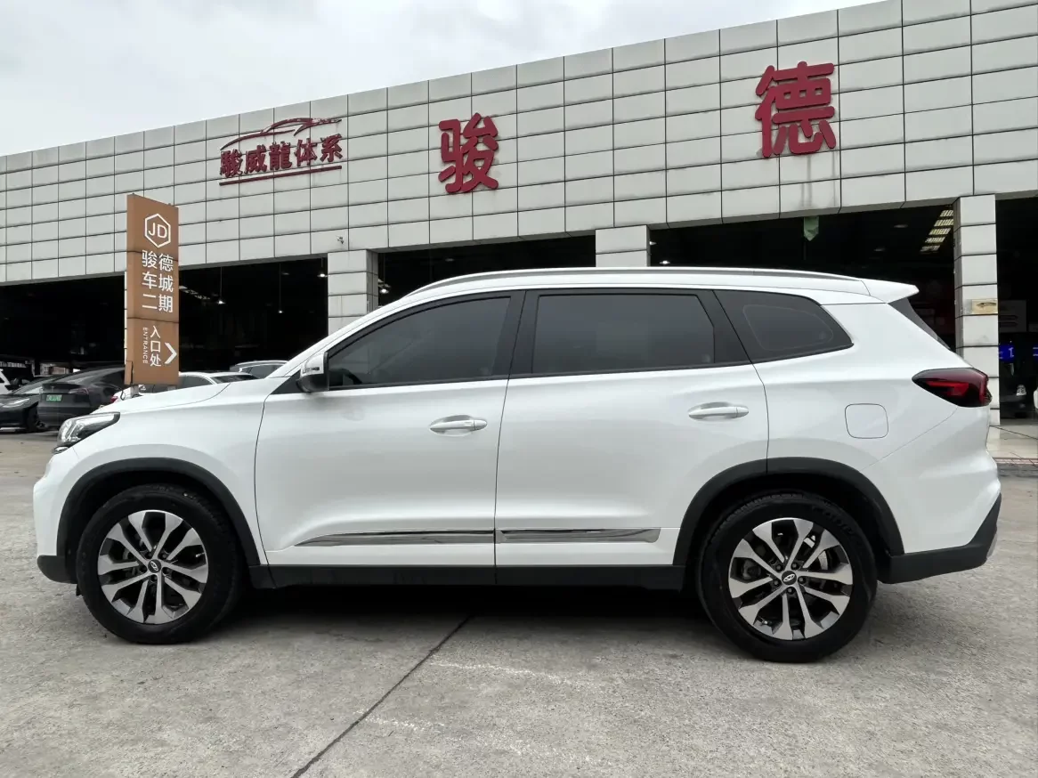 Chery Tiggo 8