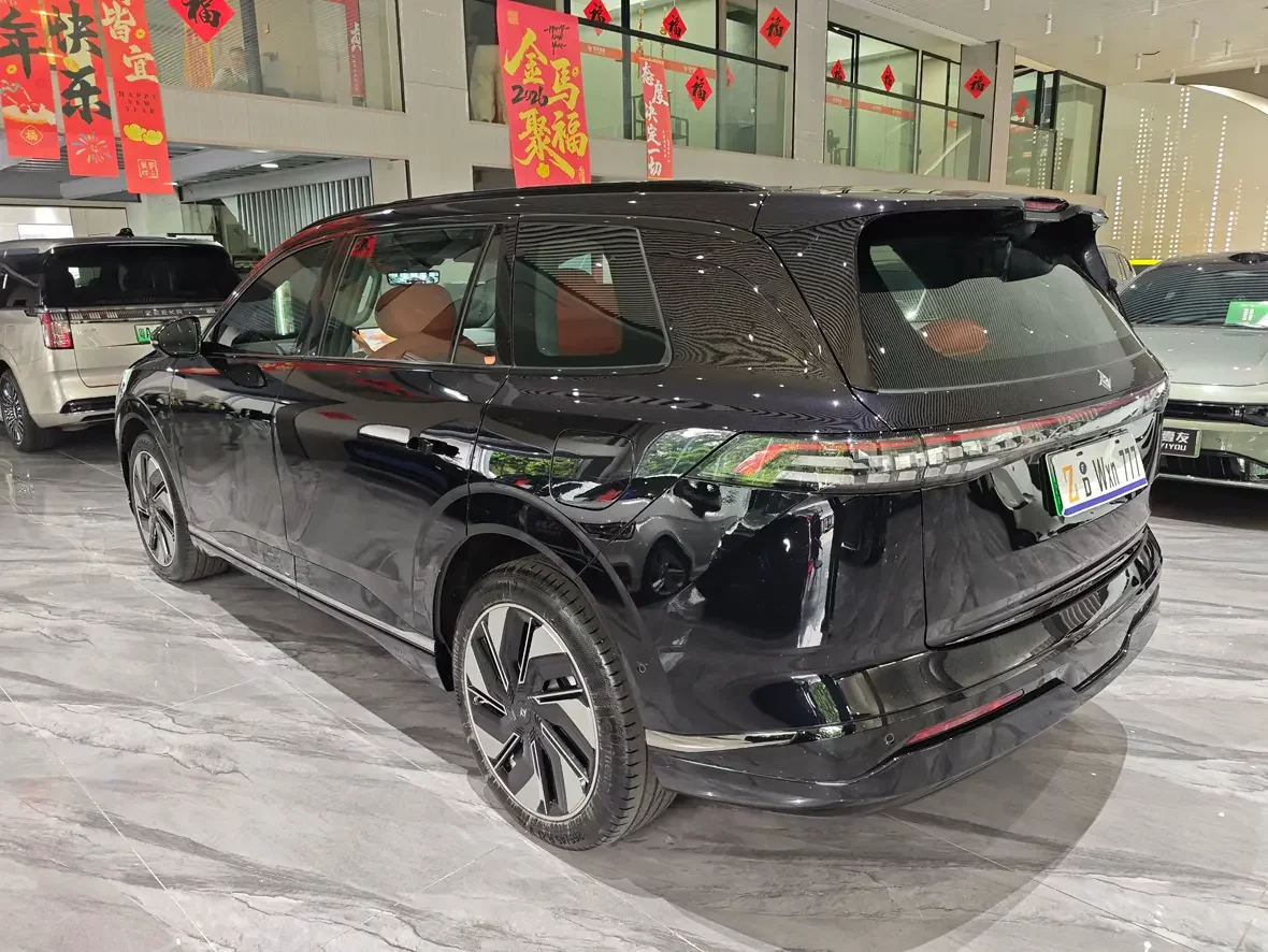 Dongfeng Yipai 008