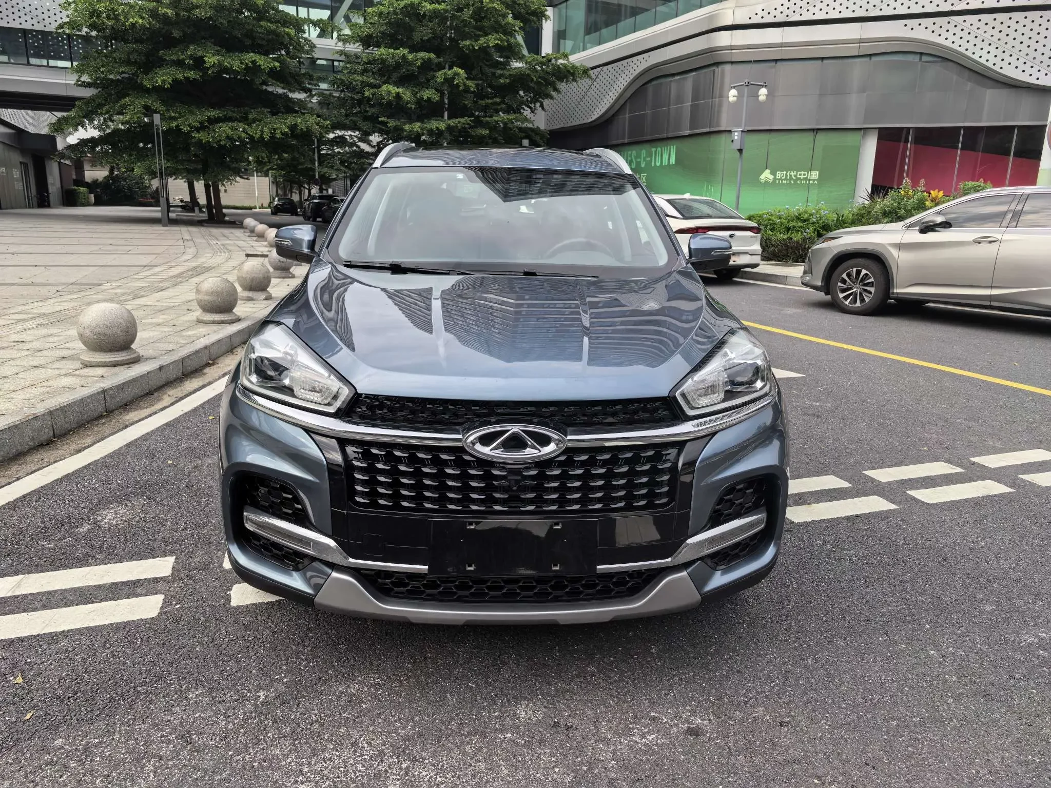 Chery Tiggo 8