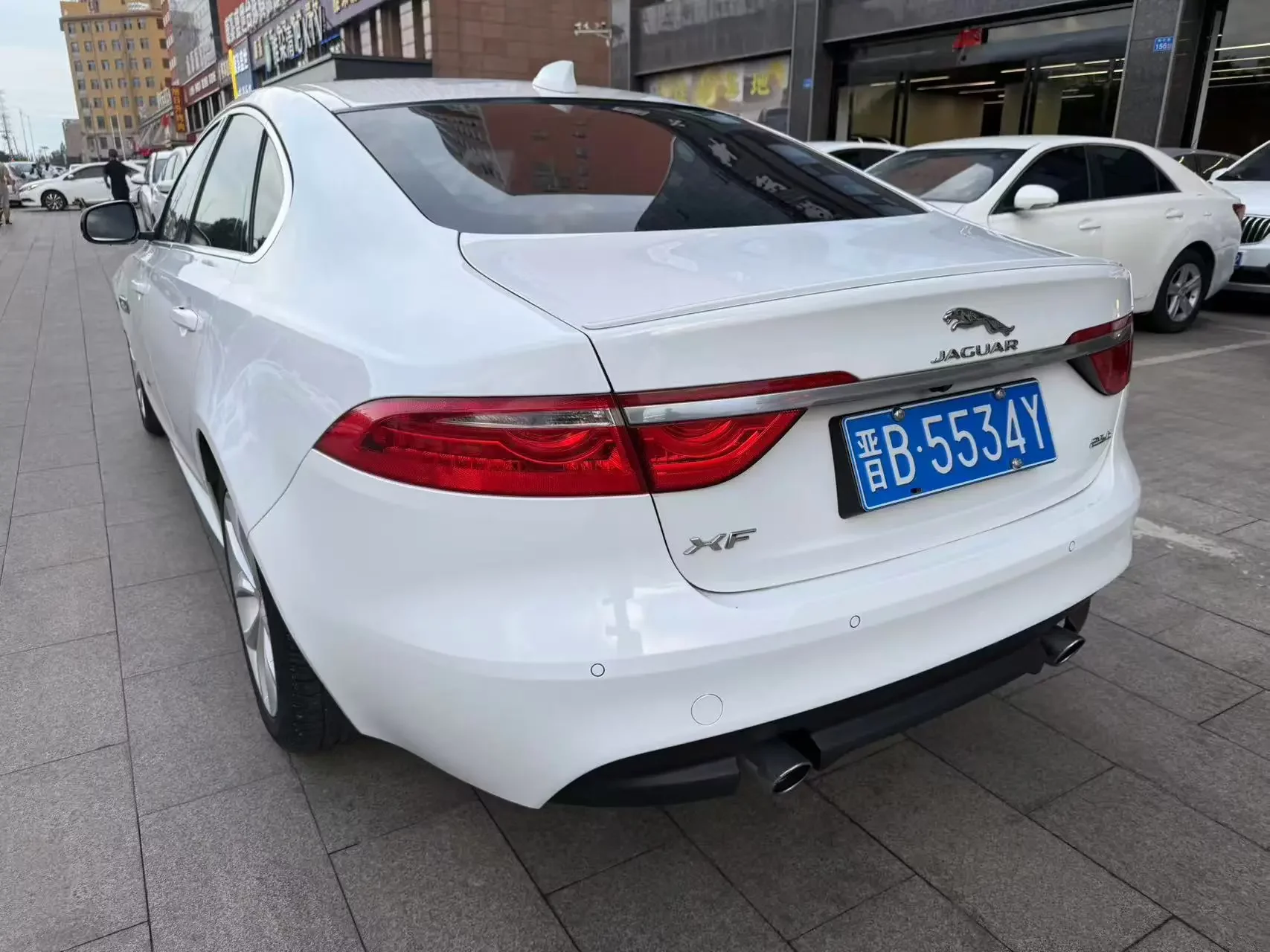 Jaguar XF
