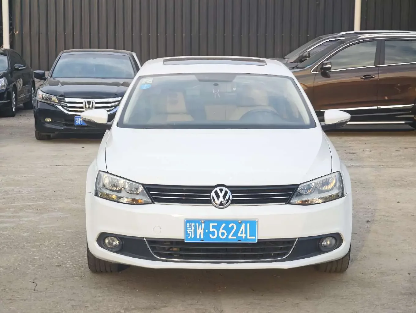 Volkswagen Sagitar