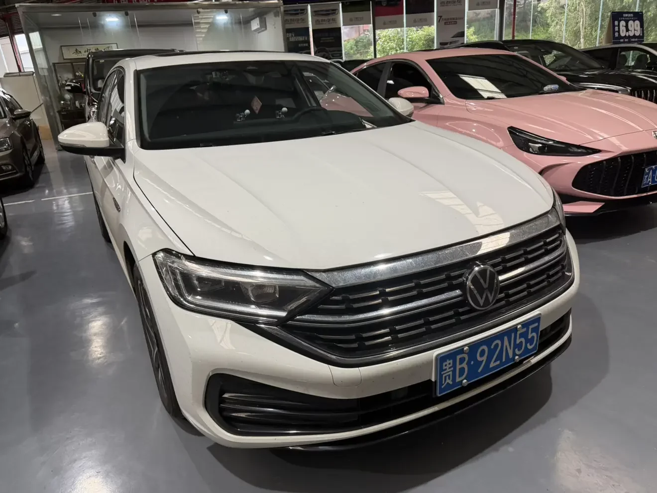 Volkswagen Sagitar