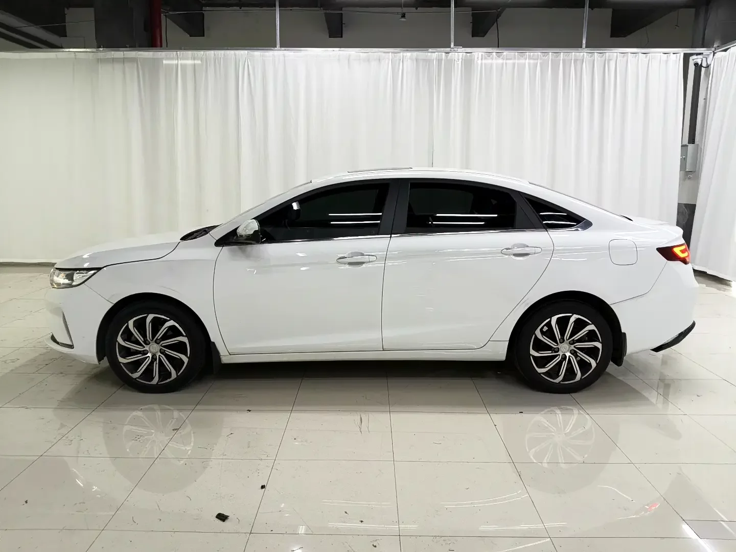 Geely Emgrand GL
