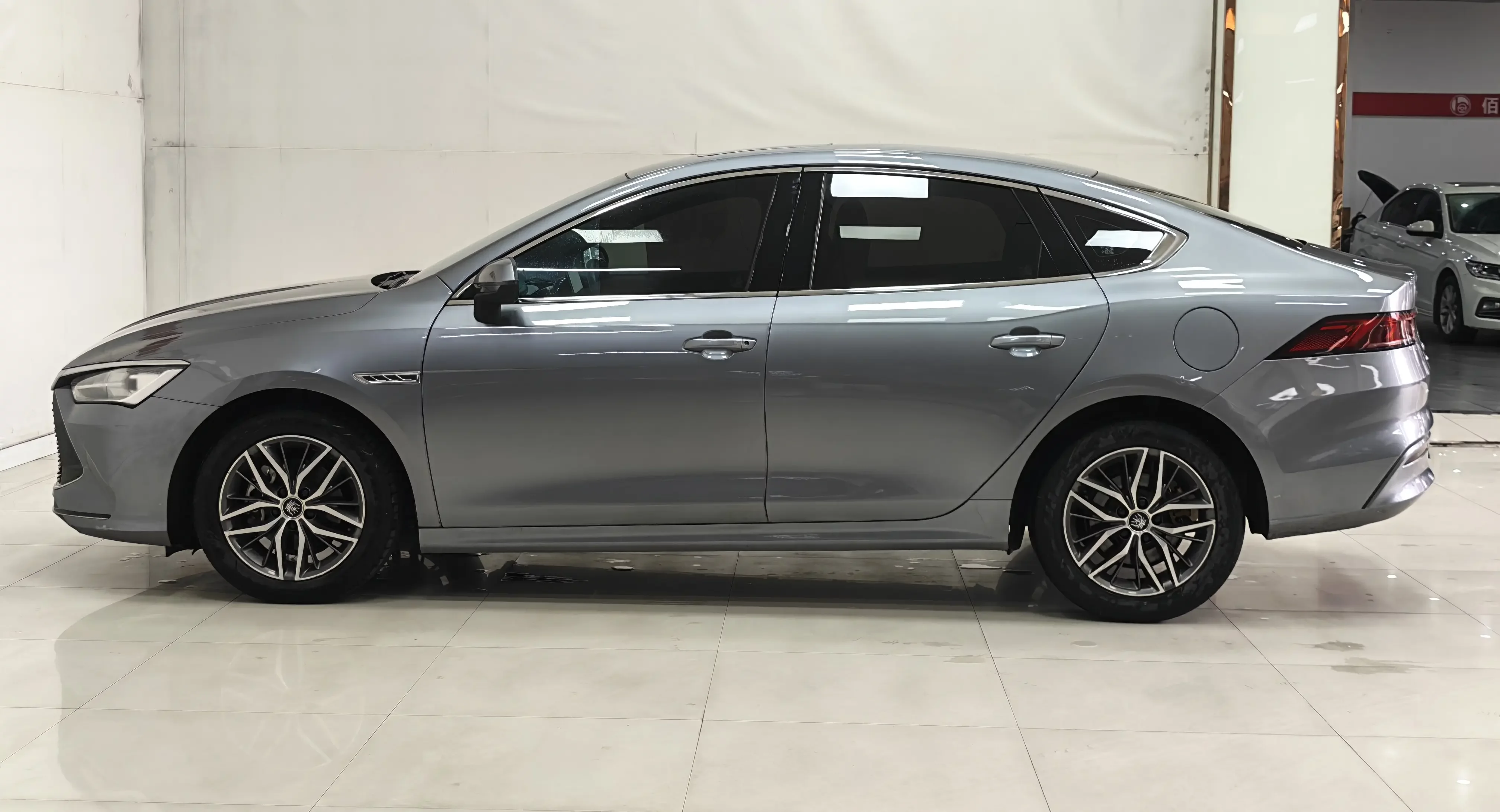 BYD Qin PLUS DM