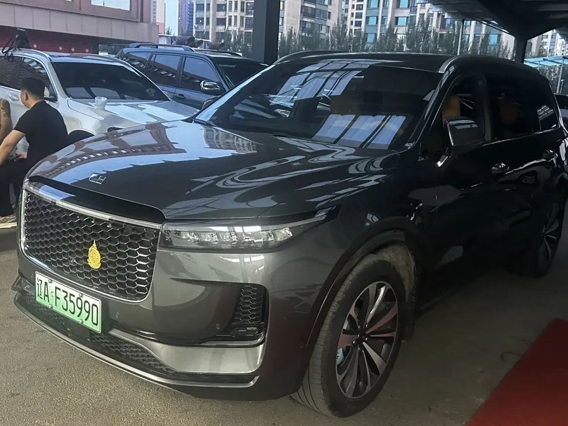 Li ONE (Ideal ONE)  из Китая