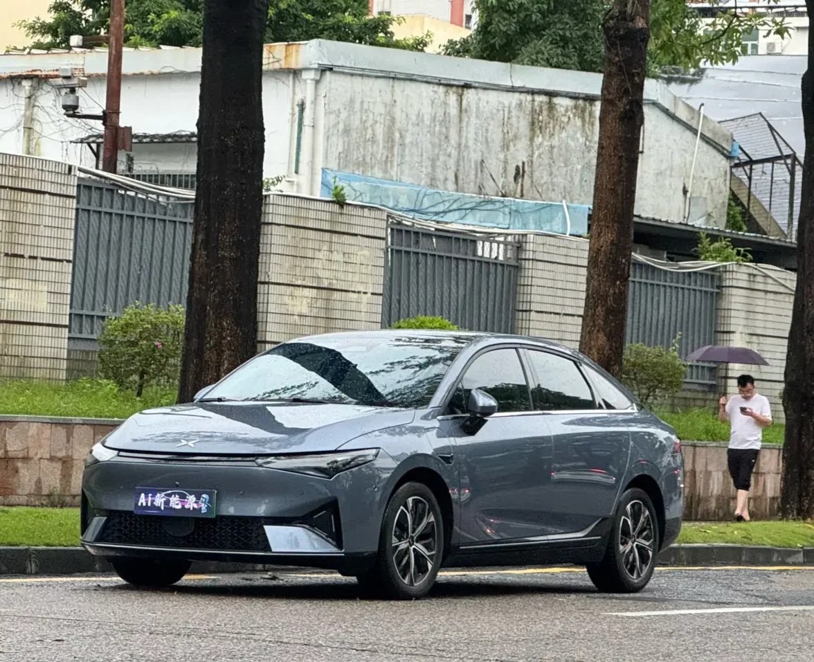 Xpeng P5