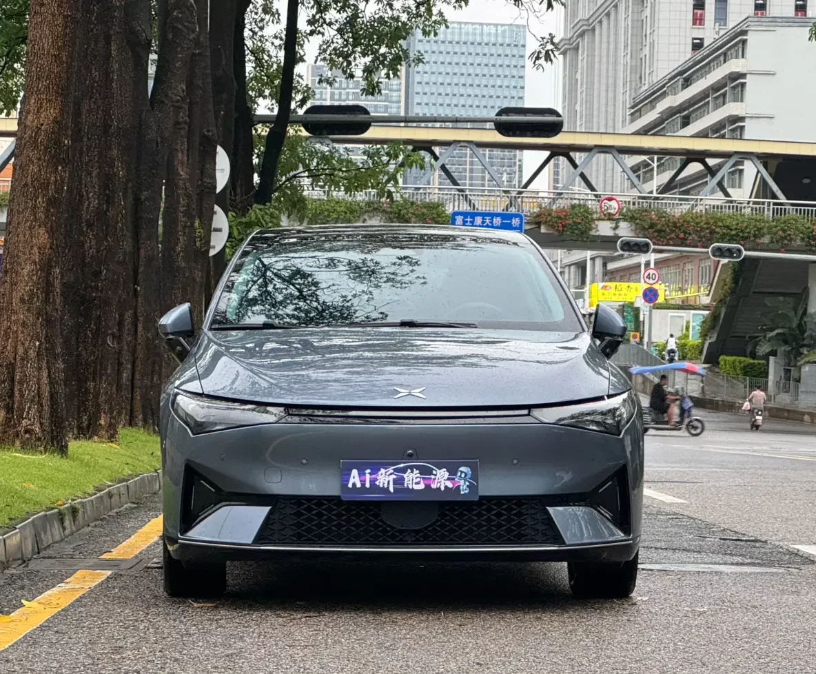 Xpeng P5