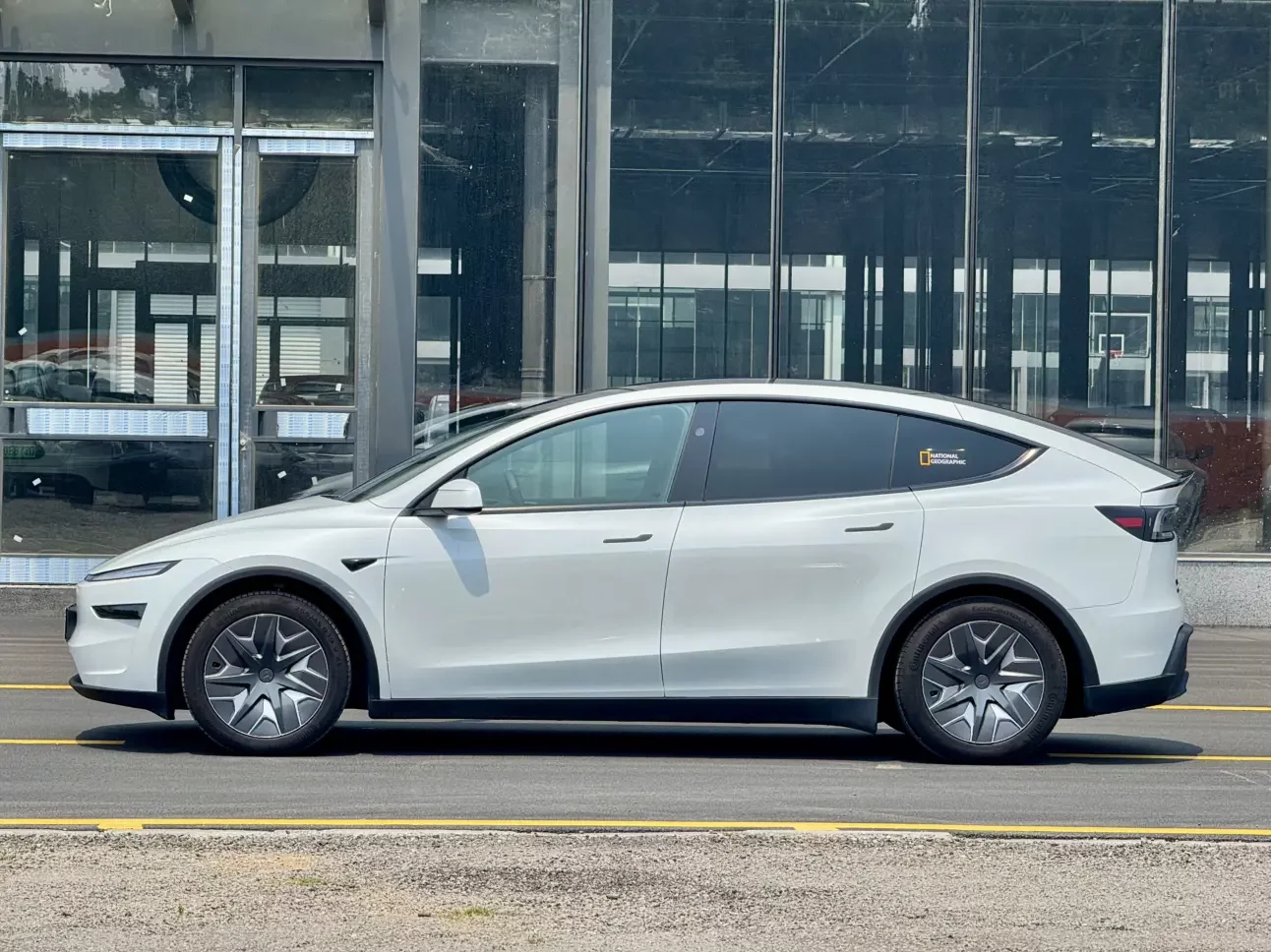 Tesla Model YL