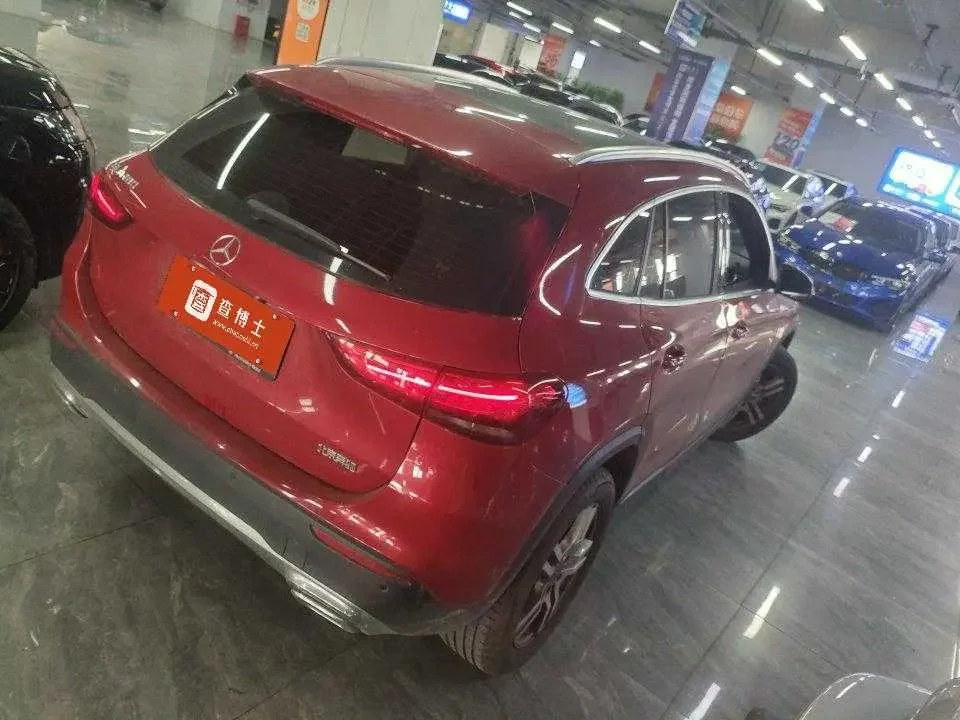 Mercedes-Benz GLA