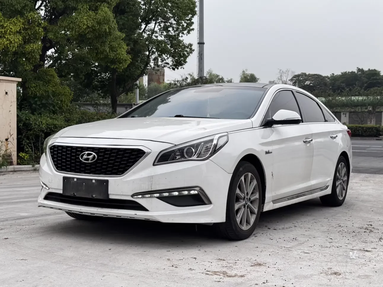 Hyundai sonata nine