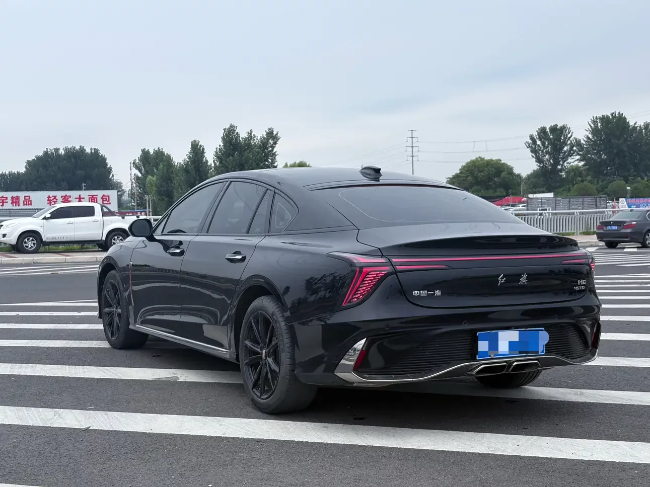 Hongqi H6