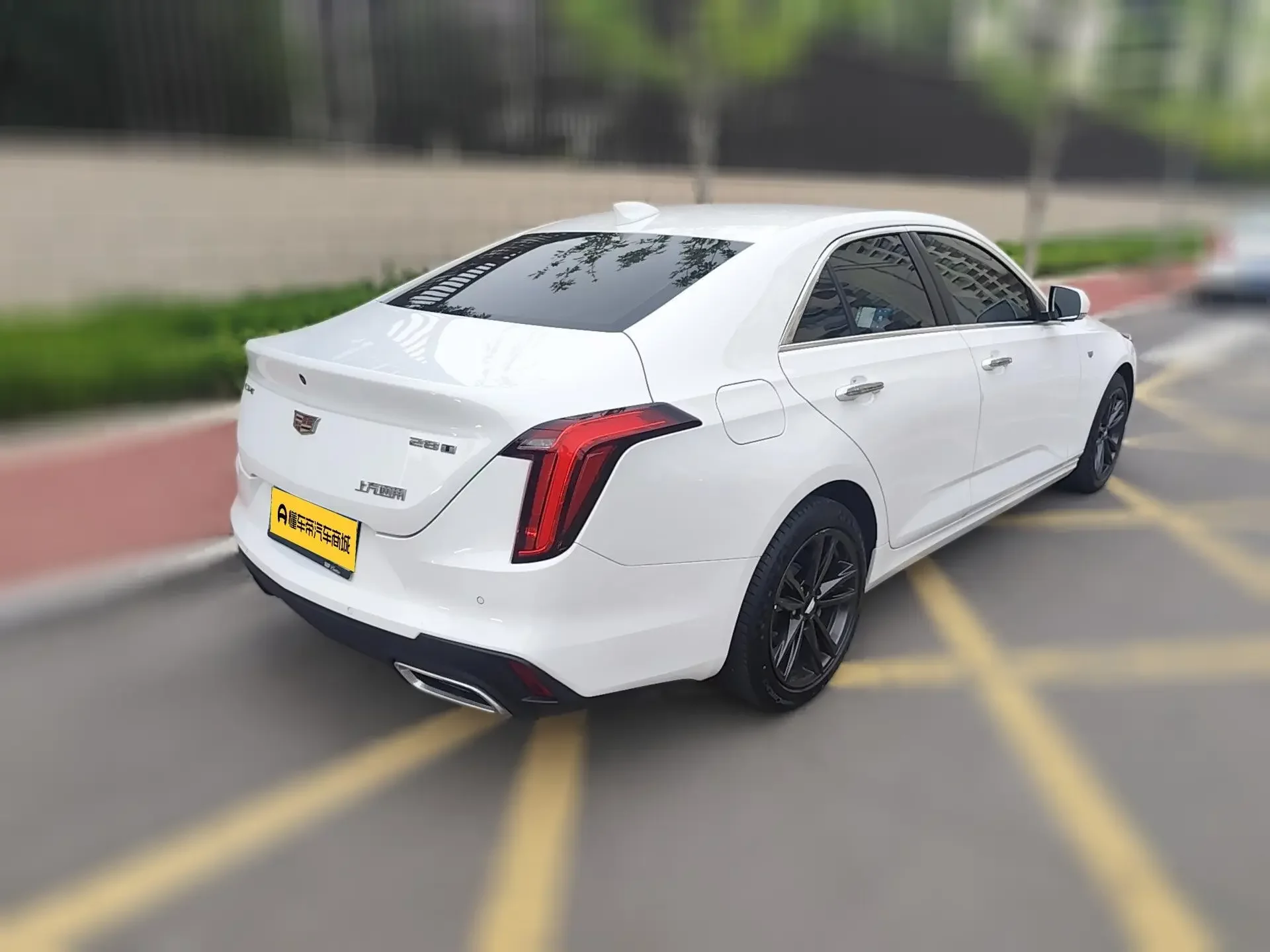 Cadillac CT4