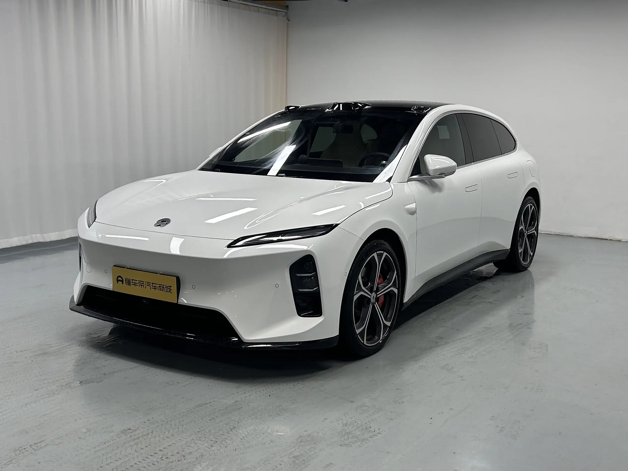 NIO ET5T