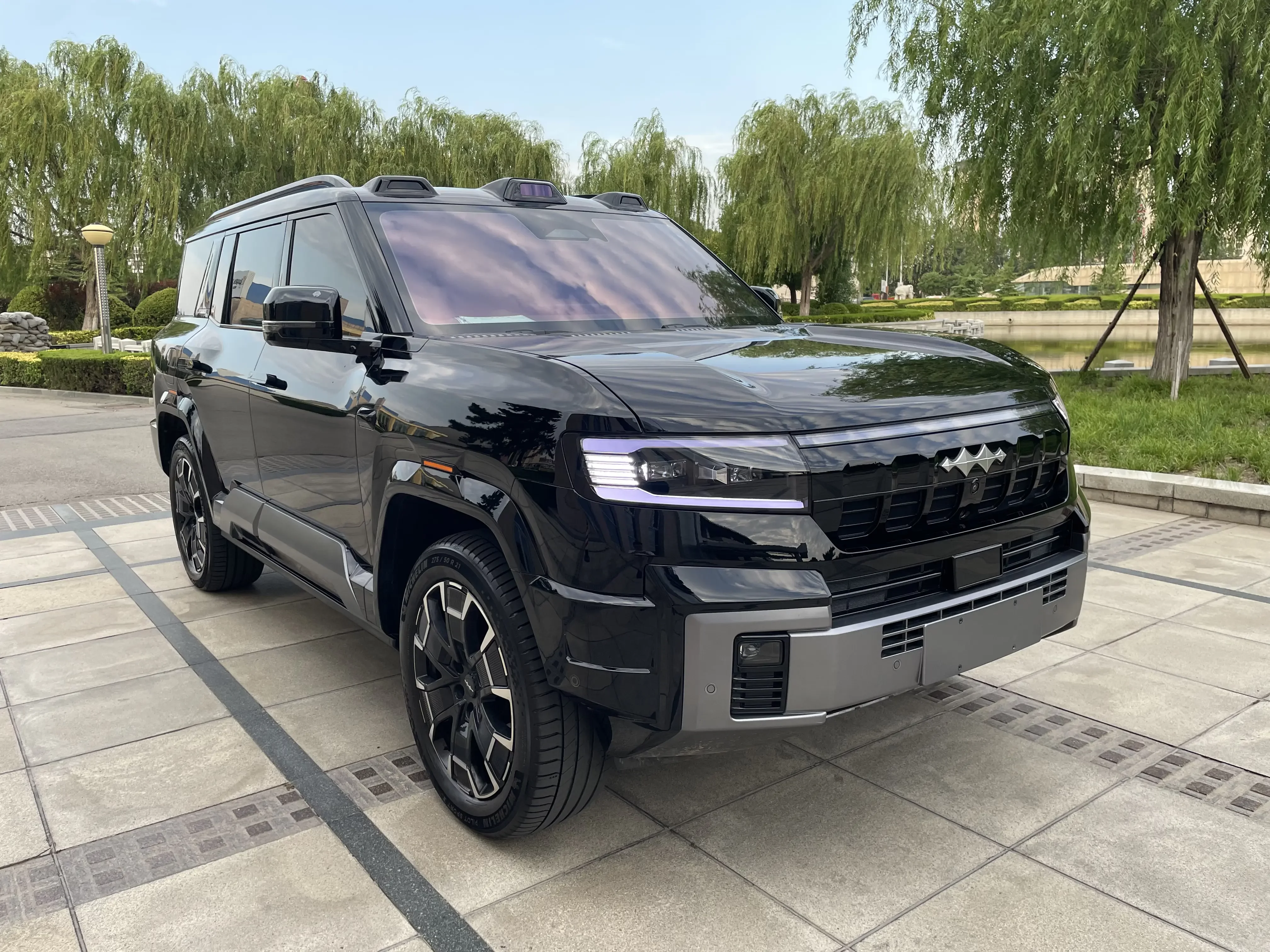 BYD Leopard Leopard 8