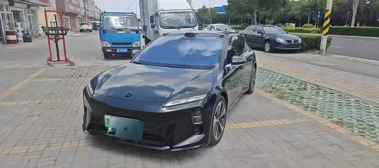 NIO ET5T  из Китая