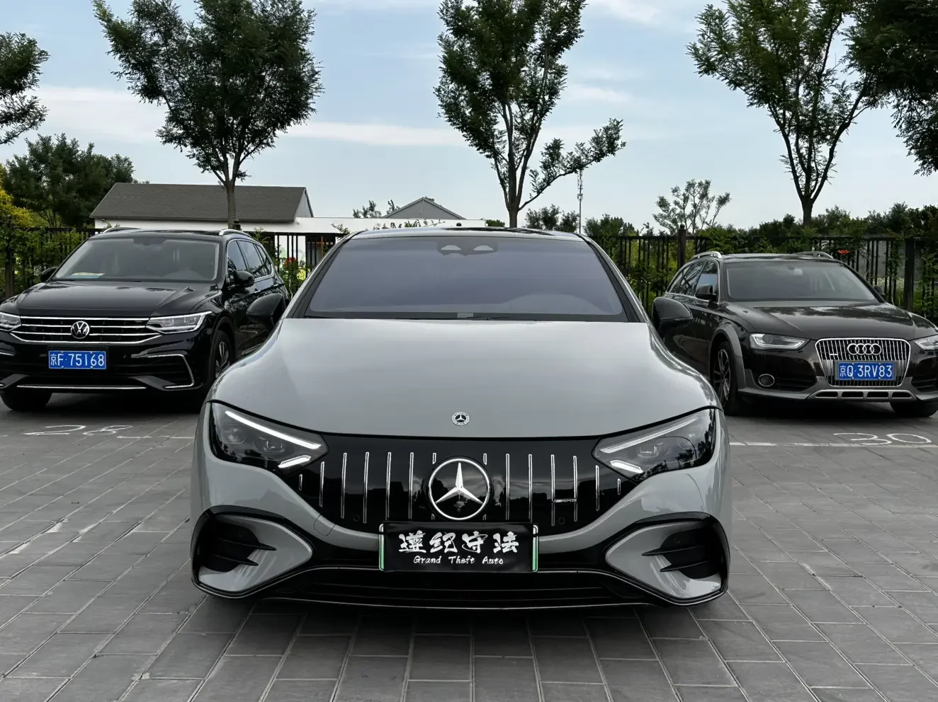 Mercedes-Benz EQE AMG