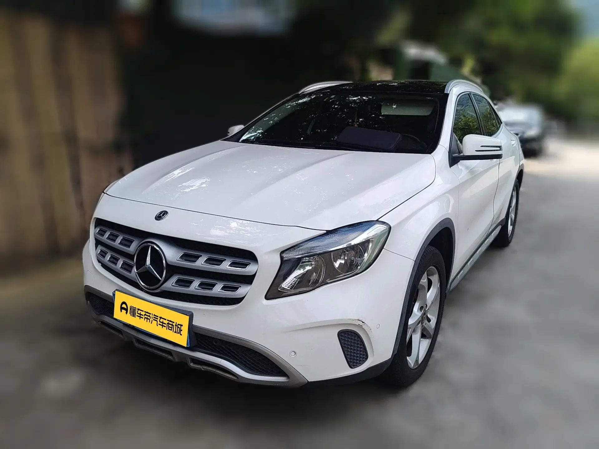 Mercedes-Benz GLA