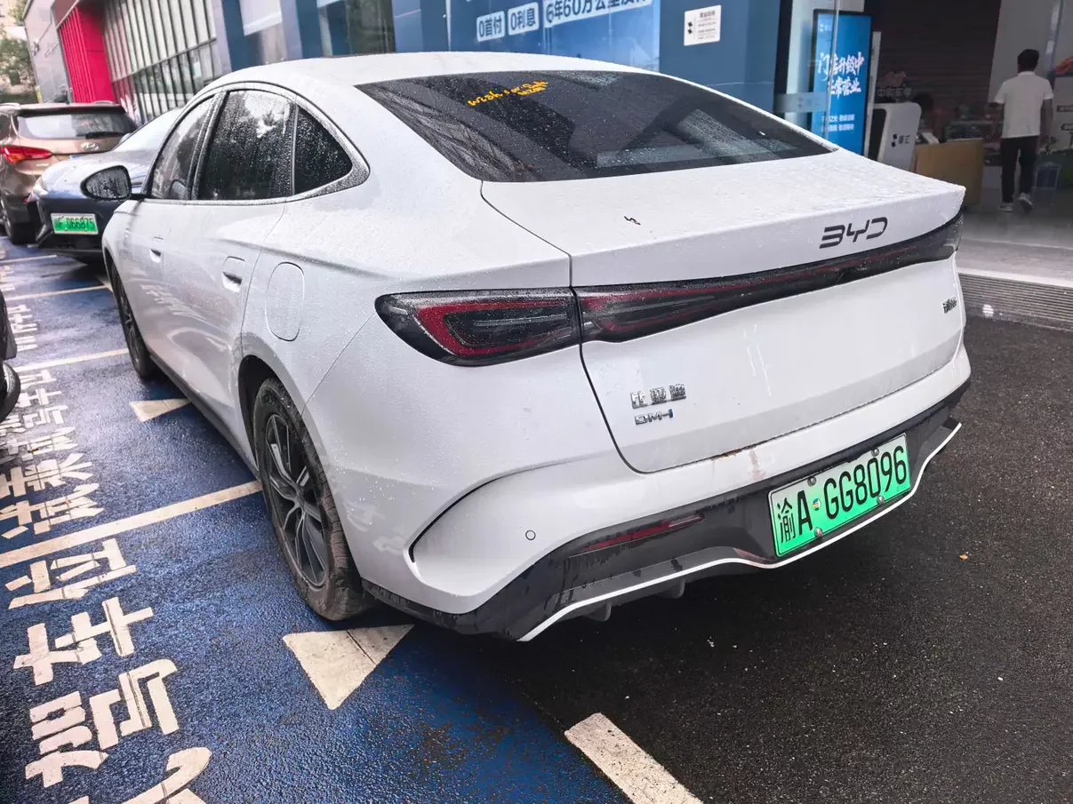 BYD Seal 06DM