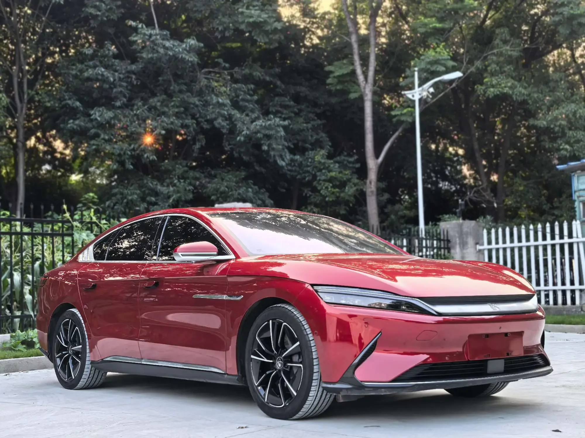BYD Han EV