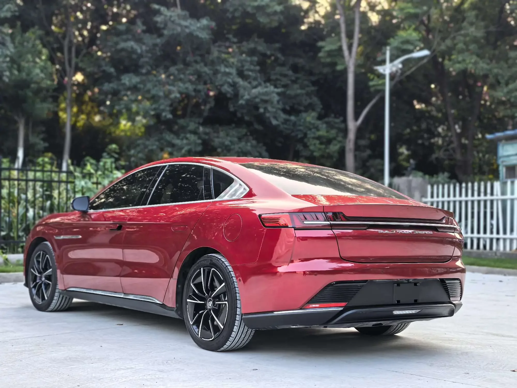 BYD Han EV
