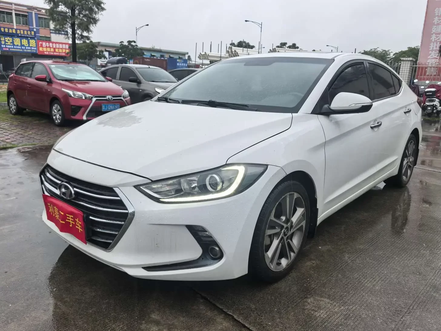 Hyundai lead