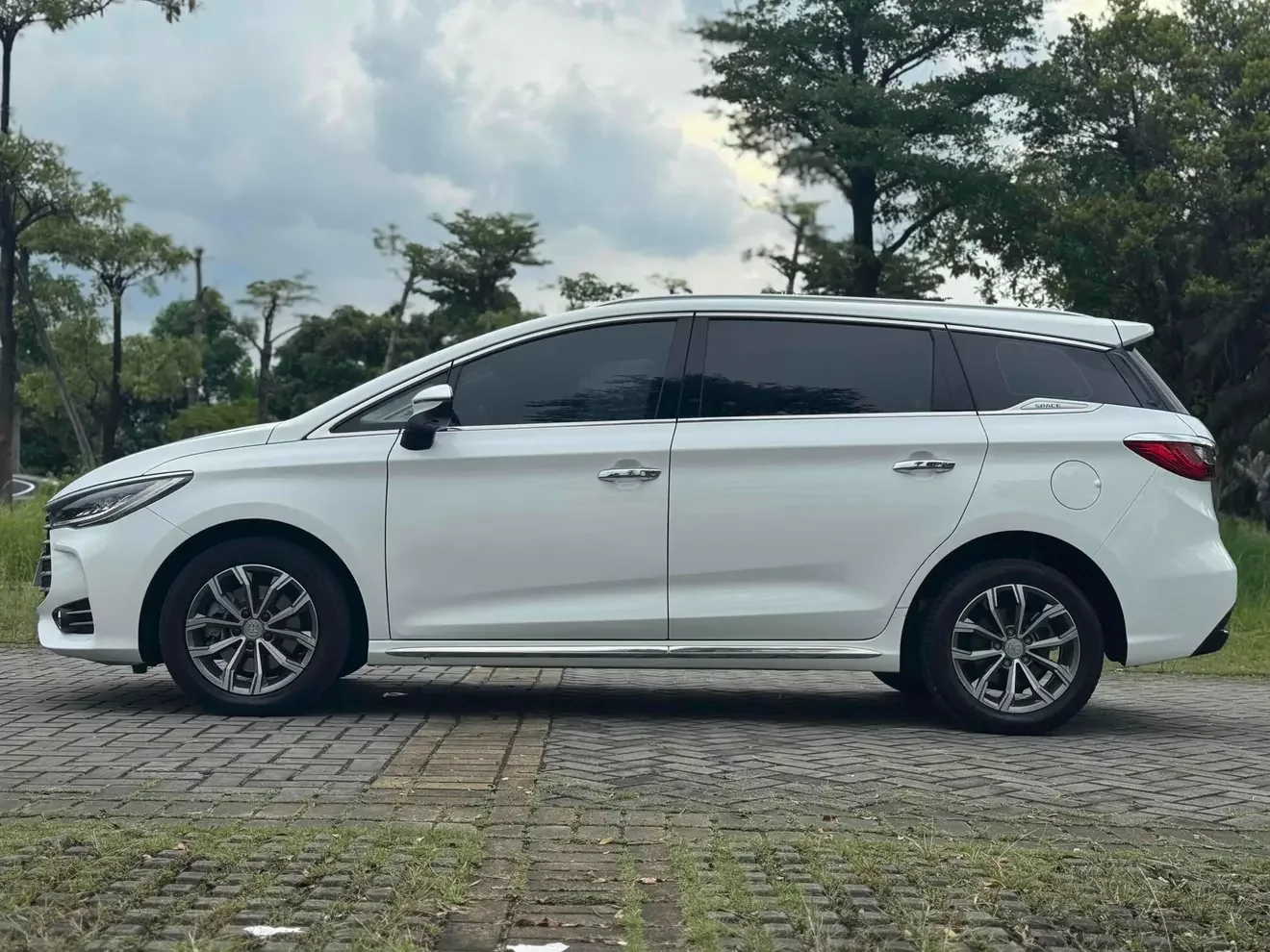 BYD Song MAX