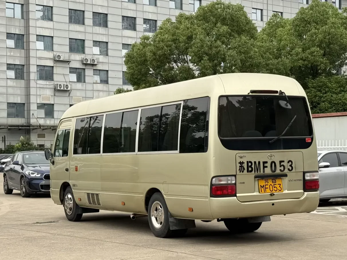 Toyota Costa
