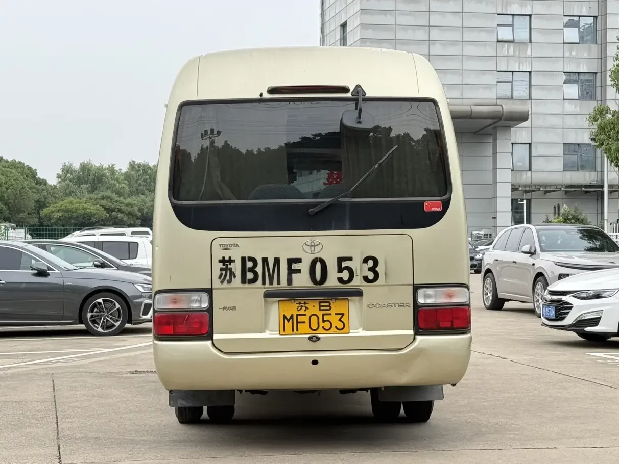 Toyota Costa