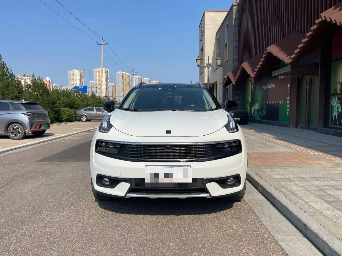 Lynk & Co 01