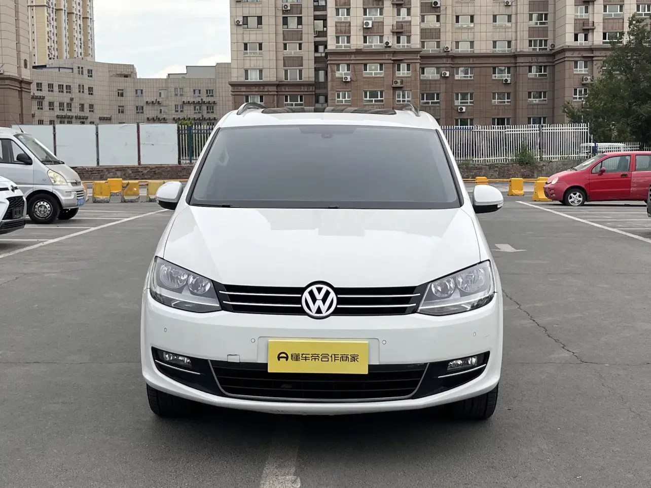 Volkswagen Sharon