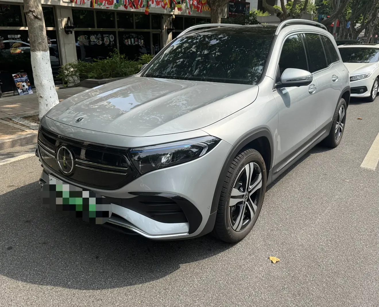 Mercedes-Benz EQB