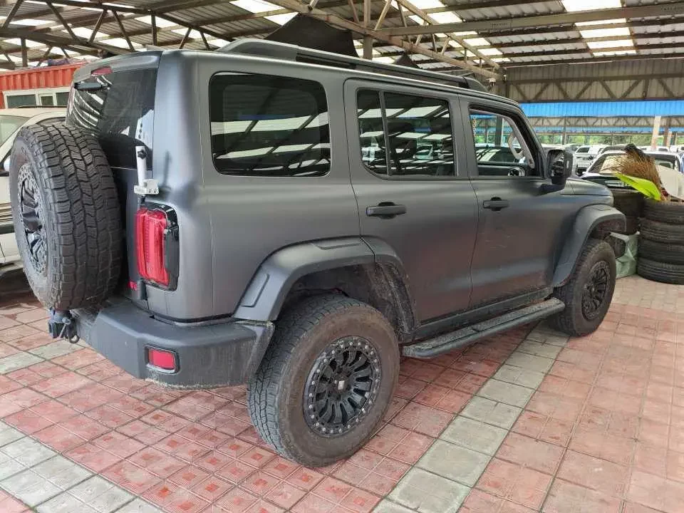Tank 300