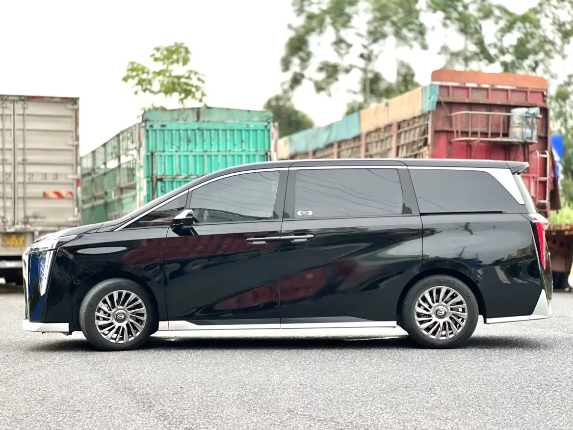 GAC Trumpchi M8