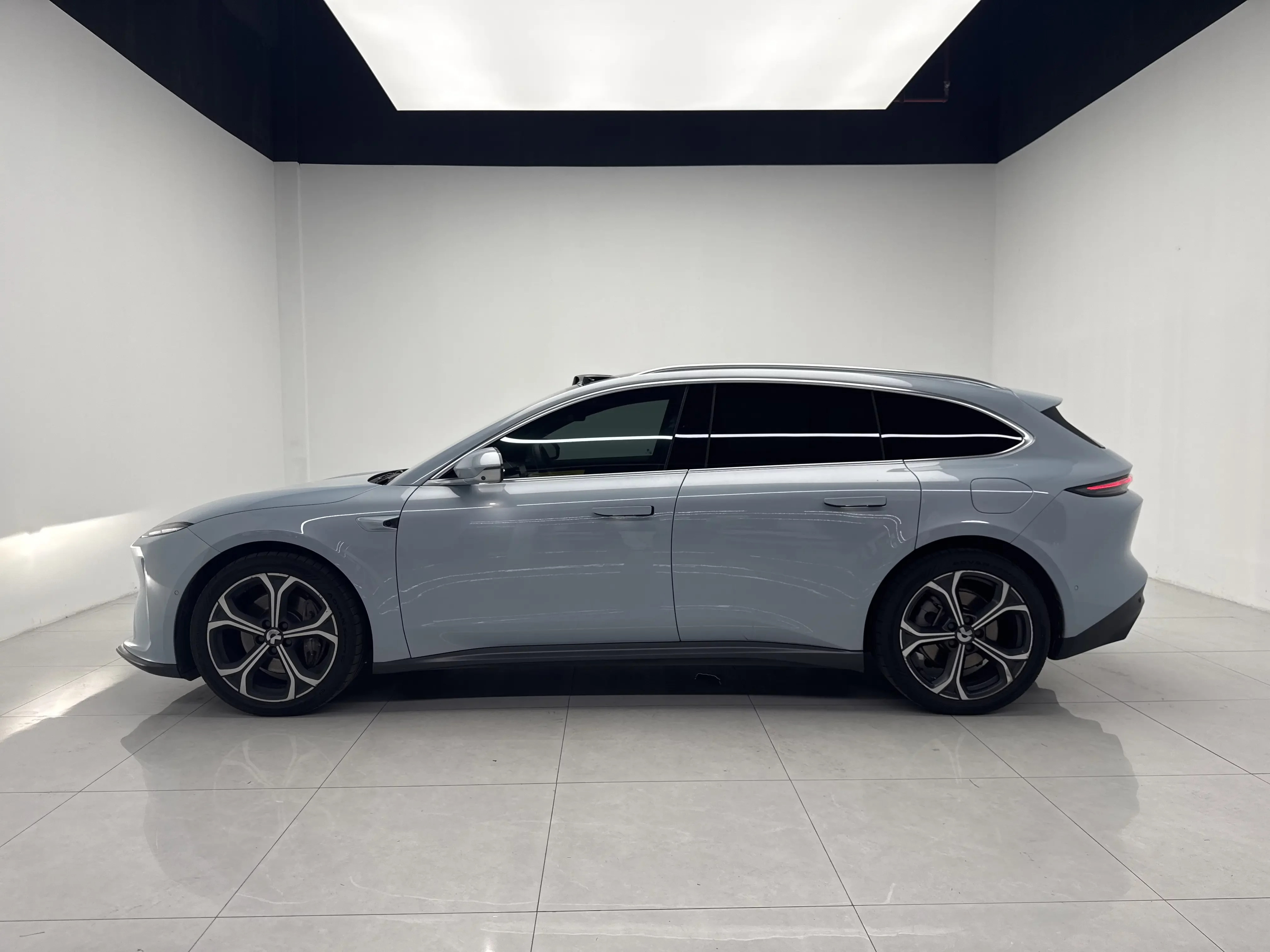 NIO ET5T