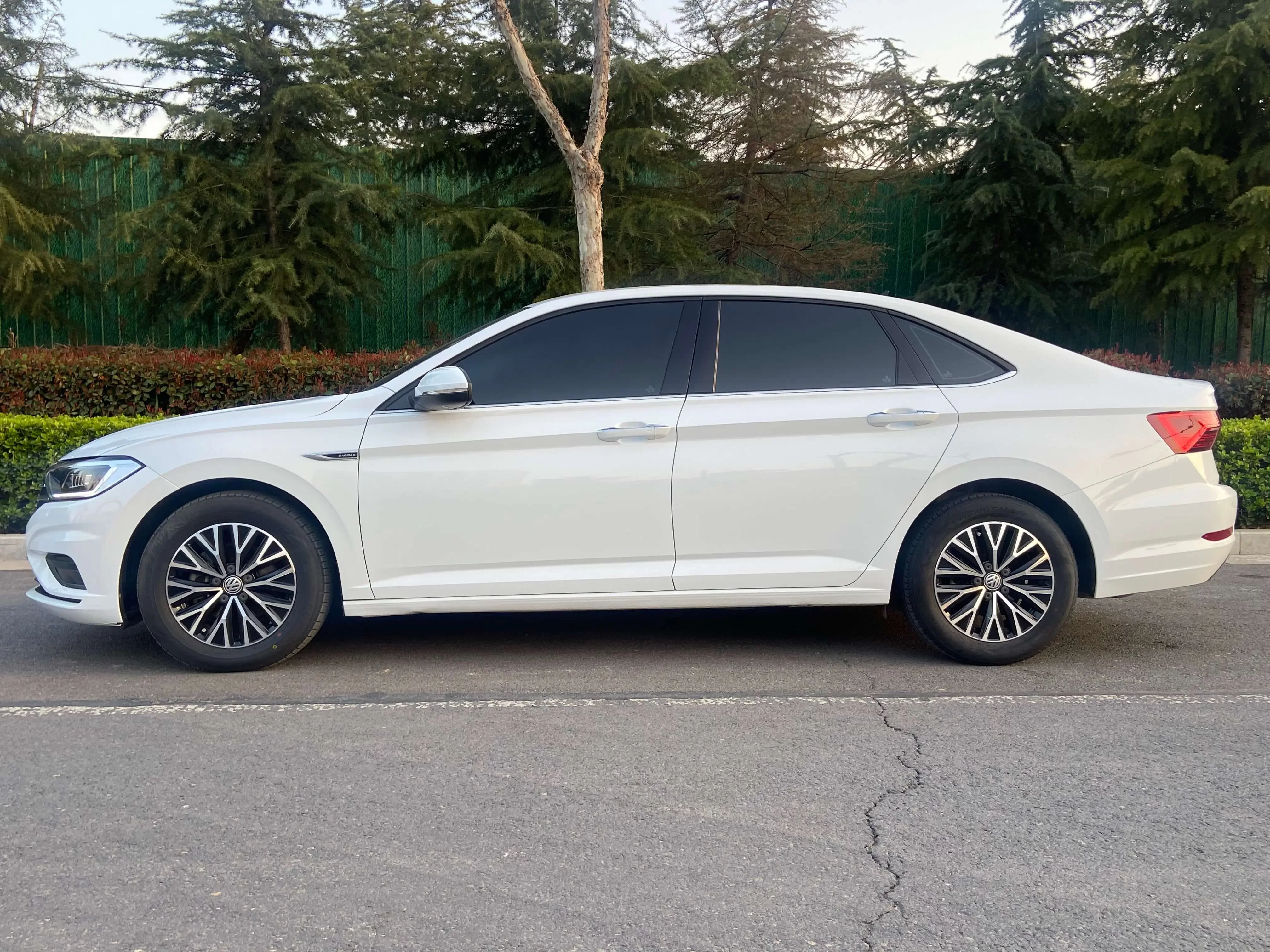 Volkswagen Sagitar