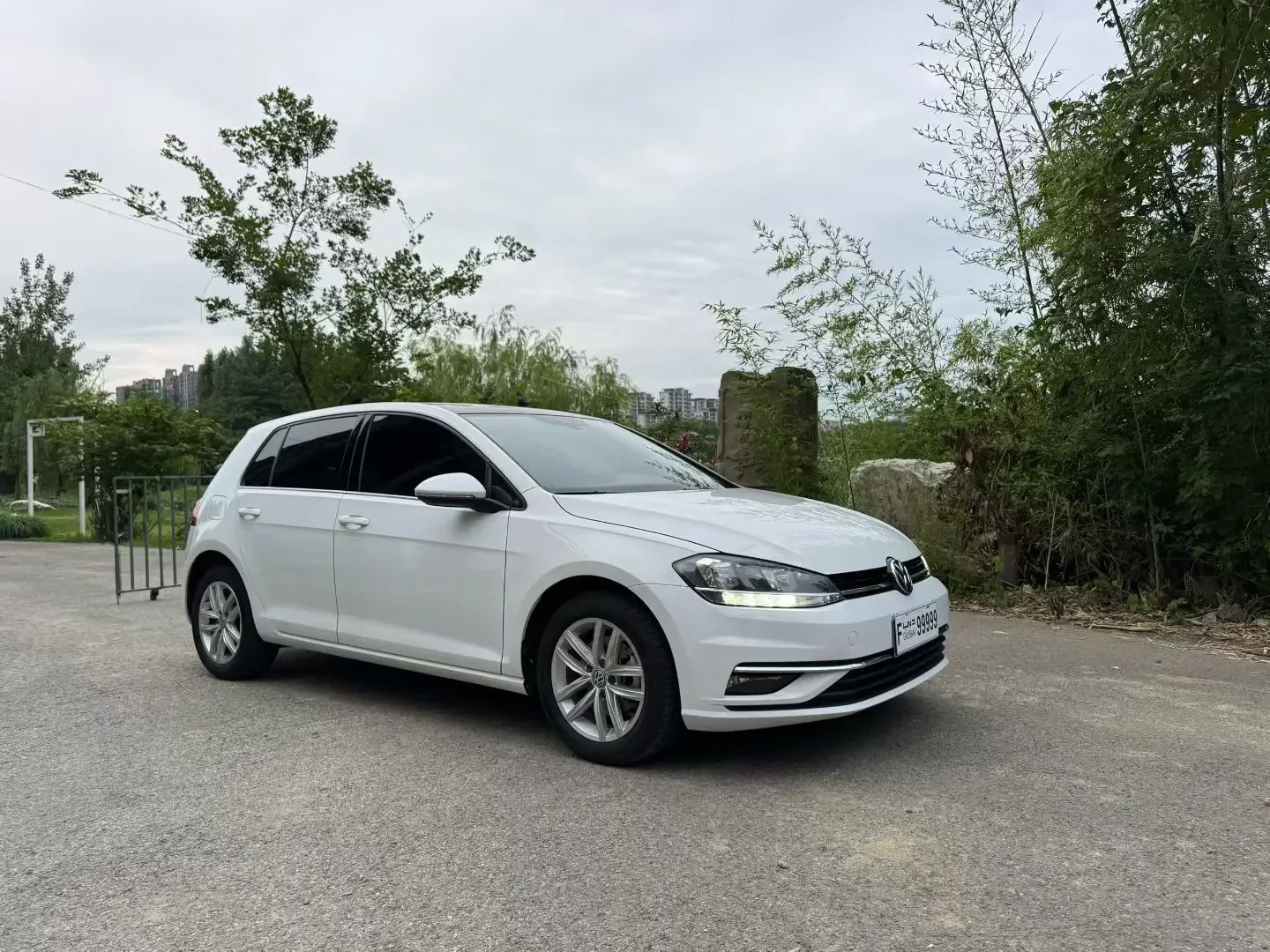 Volkswagen golf