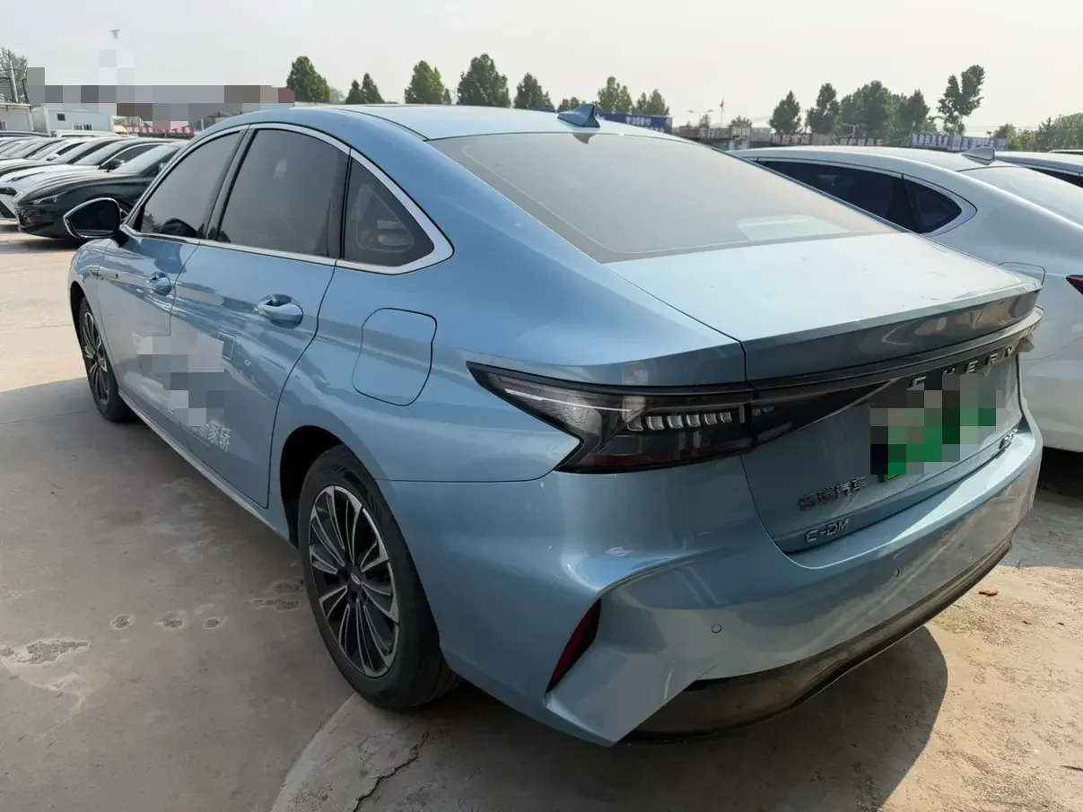Chery Fengyun A8