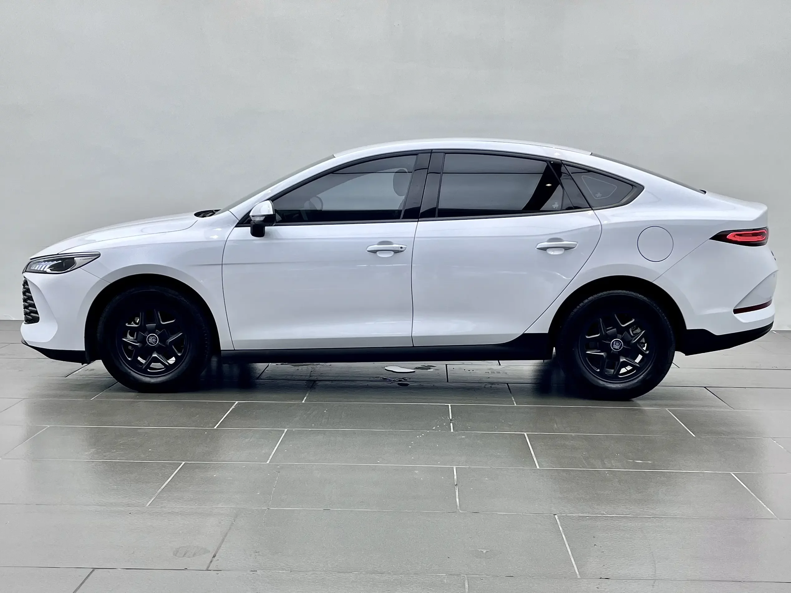 BYD Qin PLUS DM