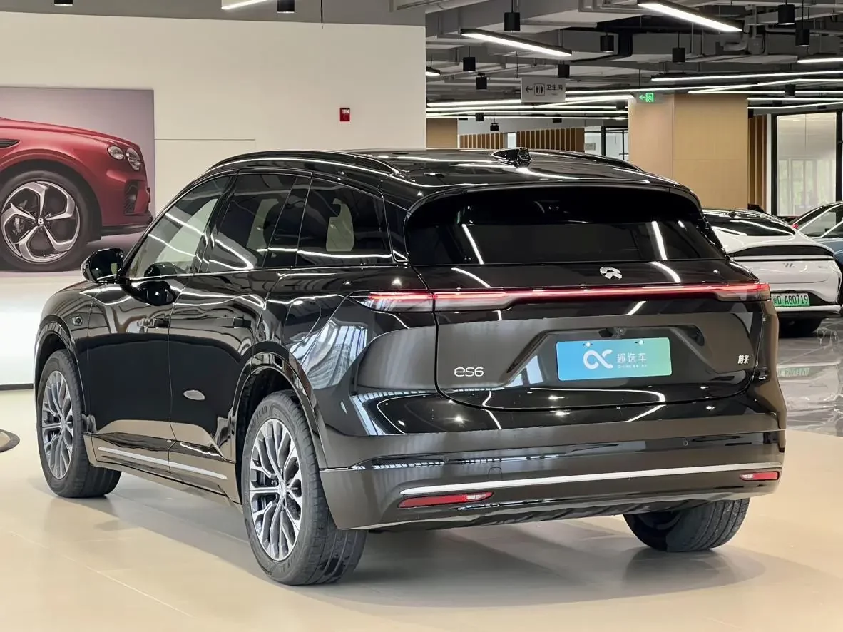 NIO ES6