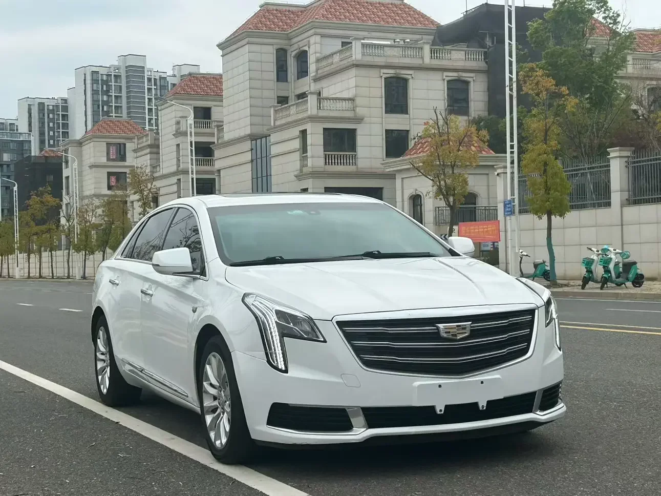 Cadillac XTS