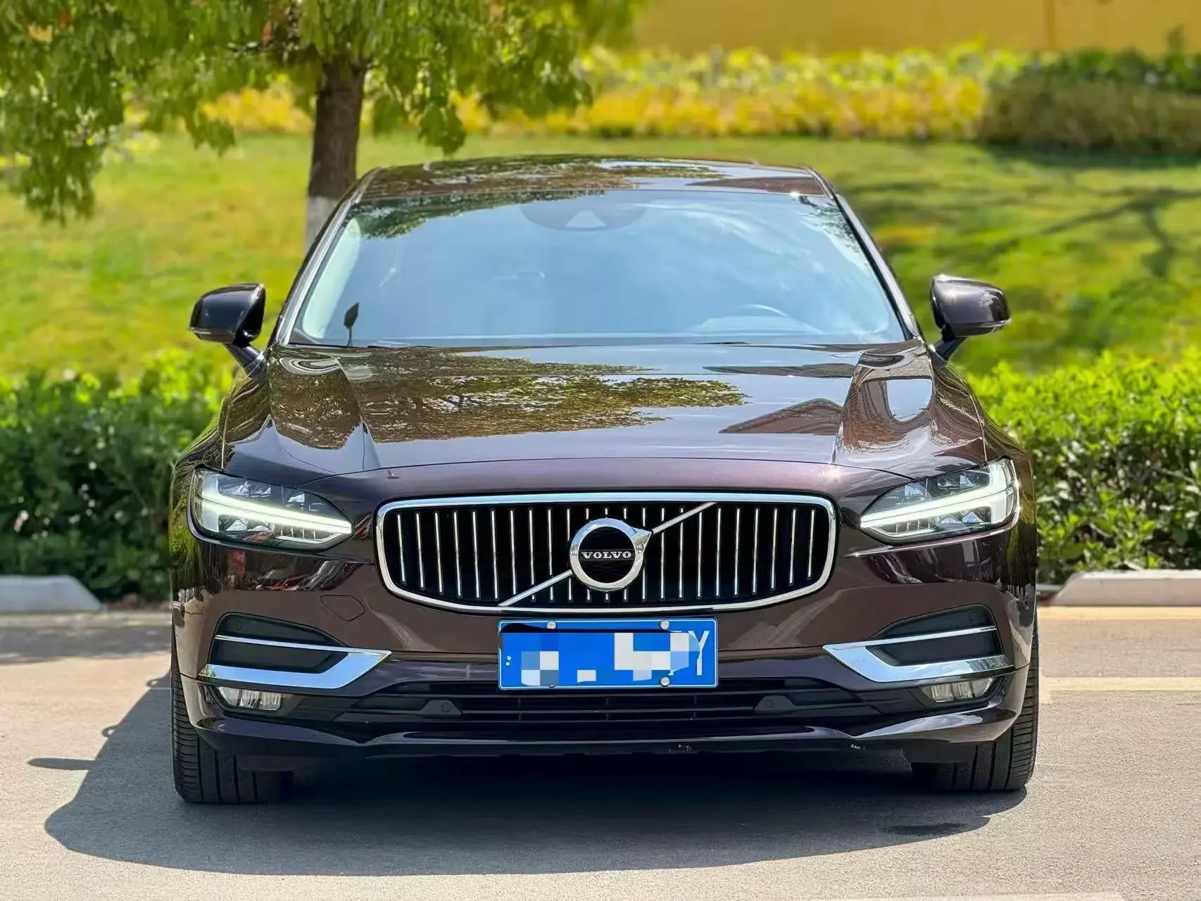 Volvo S90