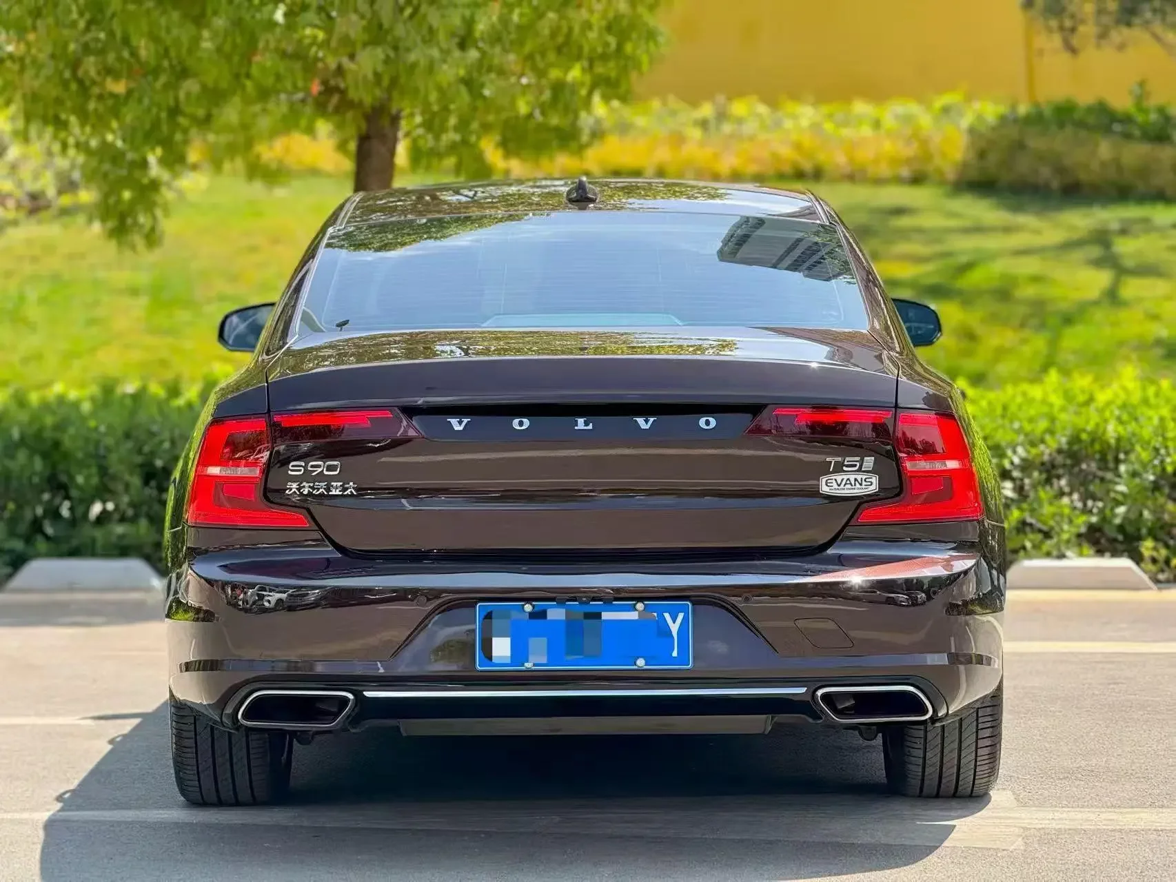 Volvo S90