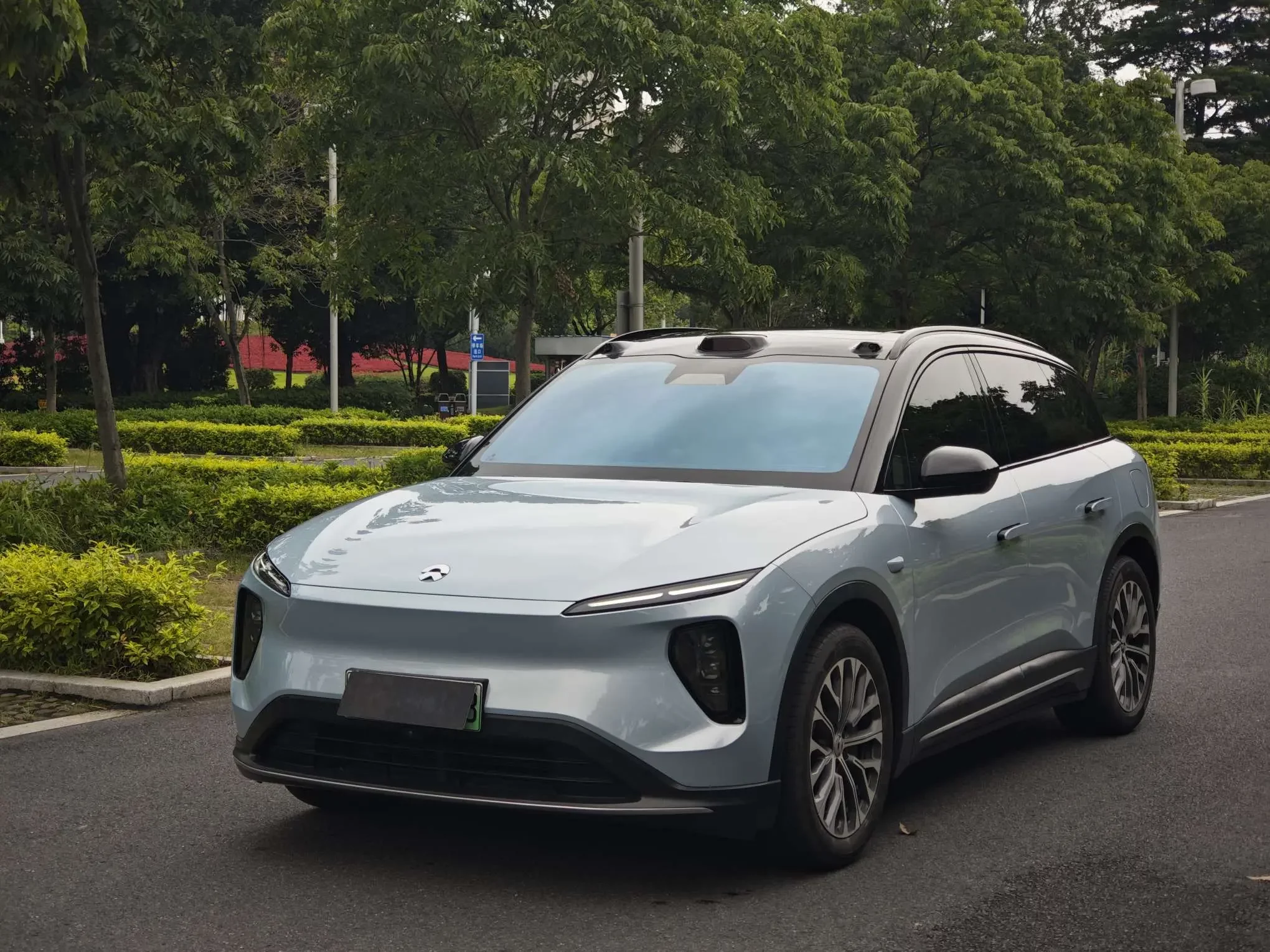 NIO ES6